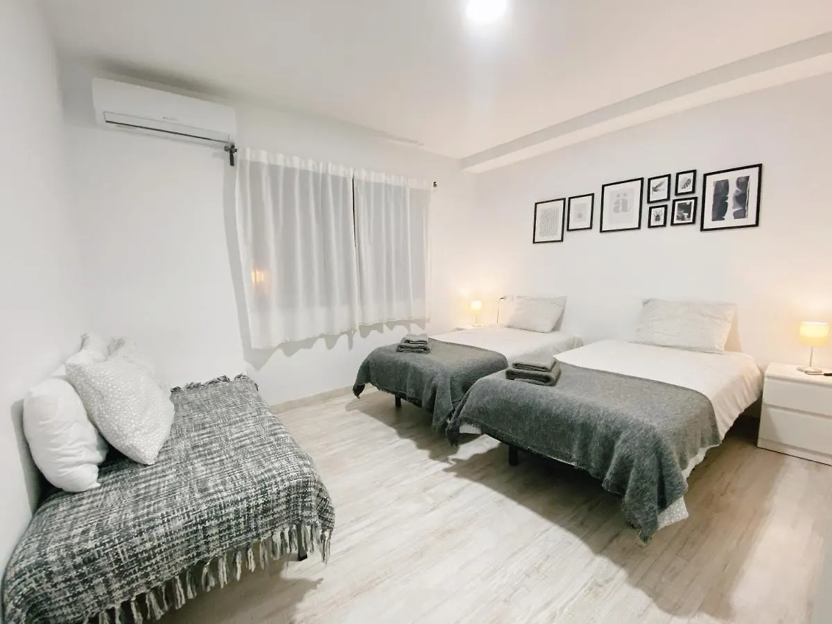 Gmc Turistics - Great Apartment For Groups & Families Malaga 0*,  Spain