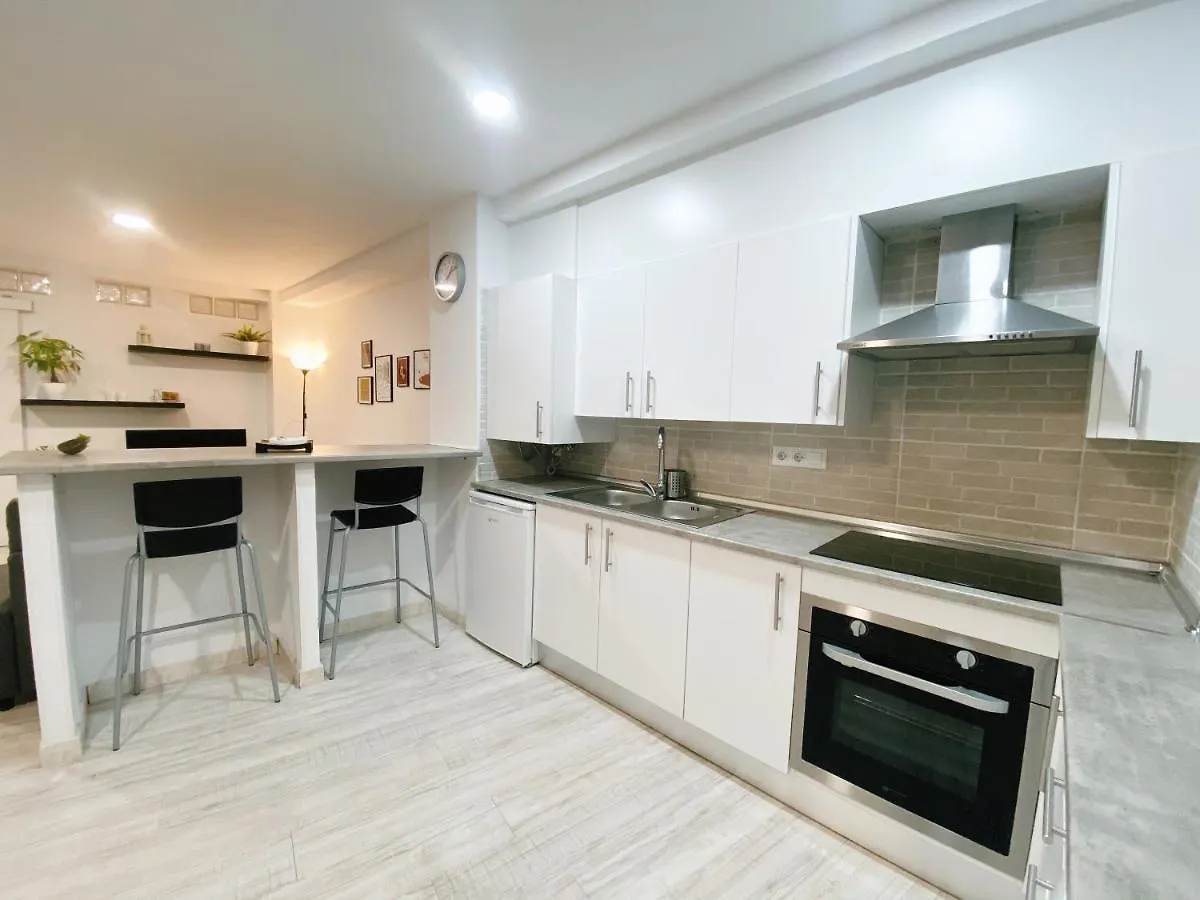 Gmc Turistics - Great Apartment For Groups & Families Malaga 0*,
