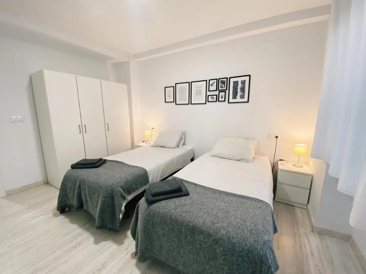 Gmc Turistics - Great Apartment For Groups & Families Malaga