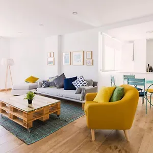  Apartment Cruise